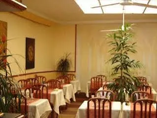 Ξενοδοχείο Le Regina 2*